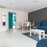 Stay & Play Apartment