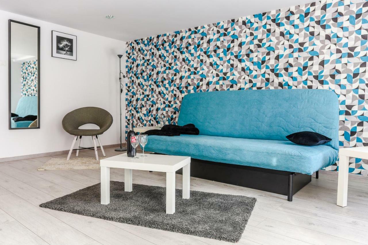 & Play Apartment