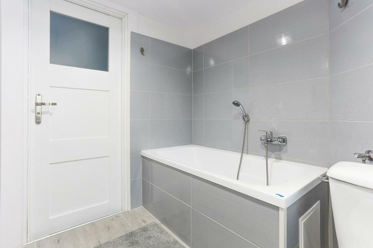 & Play Apartment Torun